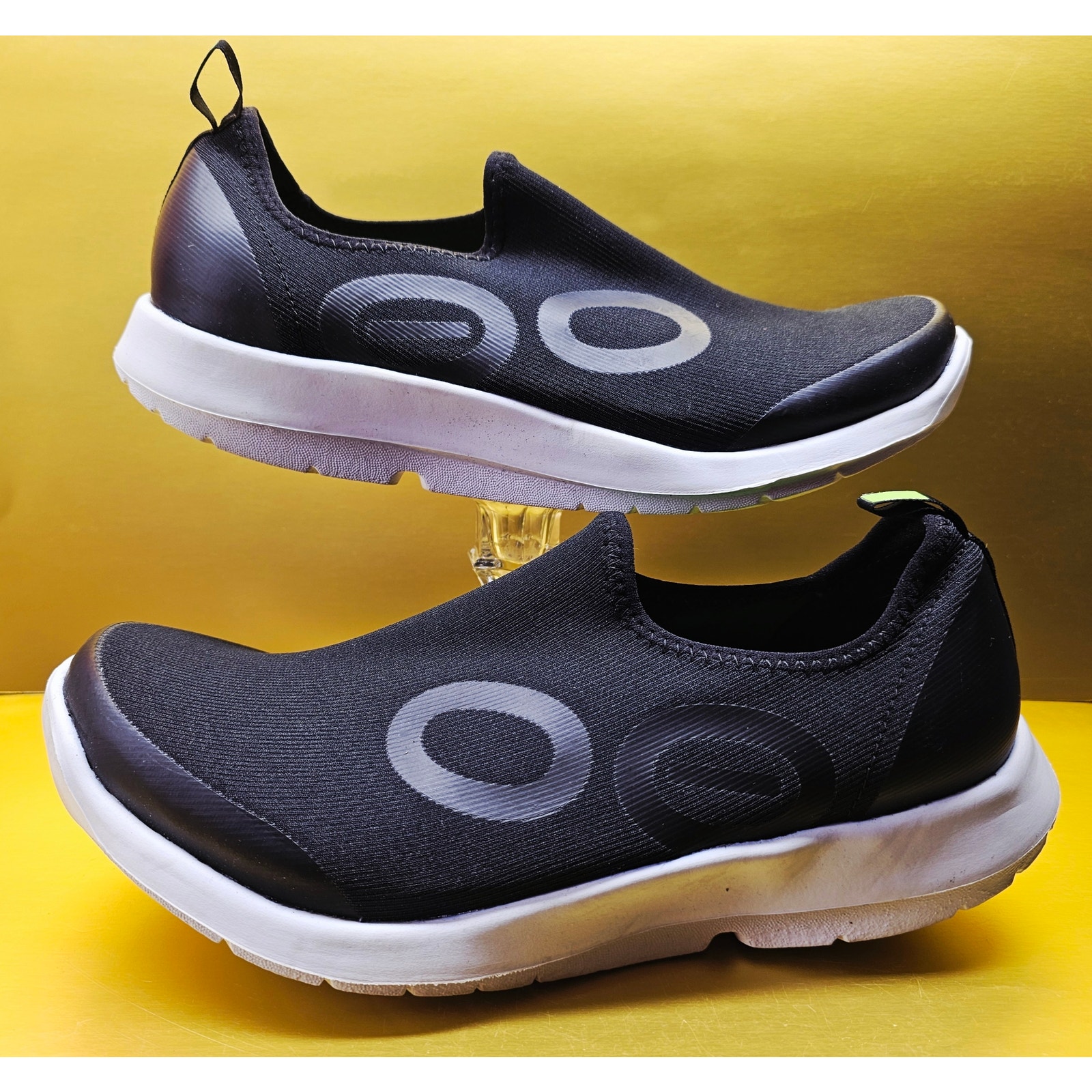 Oofos Men 9 Comfy Footwear